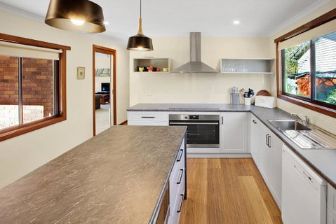 Bright River Cottage - Accommodation Mt Buller 1