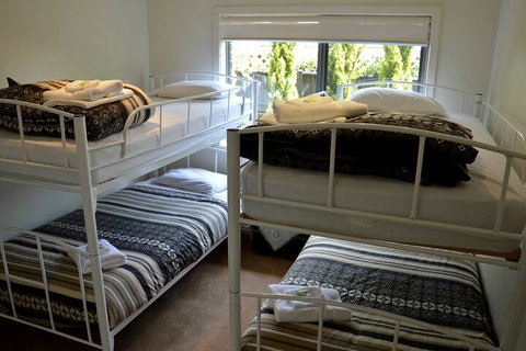 The Track Beautiful Townhouse In Bright - Accommodation Mt Buller 1
