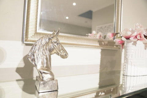 Cozy & Spacious House In Melbourne - Accommodation Mt Buller 4