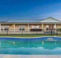 Your Luxury Escape Byron Sunset Breeze - Accommodation Mt Buller