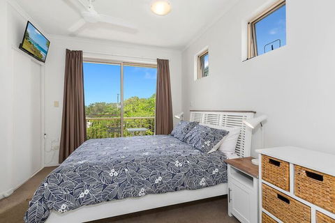BEACH BLISS LUXURIOUS APARTMENT With POOL - Accommodation Mt Buller 5