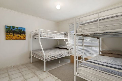 Seaholme Free Wifi & Foxtel - Accommodation Mt Buller 4