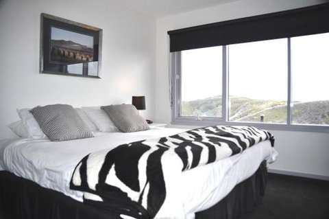 Sub Zero - Accommodation Mt Buller 6