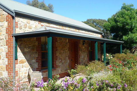 Amandas Cottage 1899 - Accommodation Mt Buller 6