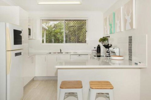 Unit 1 / 14 Tamarindus Street Marcoola Beach Pet Friendly 300 BOND Linen Supplied - Accommodation Mt Buller 7