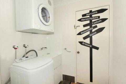 Unit 1 / 14 Tamarindus Street Marcoola Beach Pet Friendly 300 BOND Linen Supplied - Accommodation Mt Buller 6