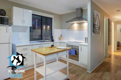 Almost New + Sea & Lake Views - Accommodation Mt Buller 2