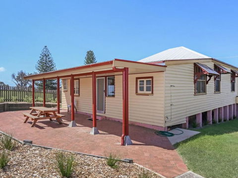 Yamba Pilot Cottage 1 Pets Welcome Close To Beach - Accommodation Mt Buller 4
