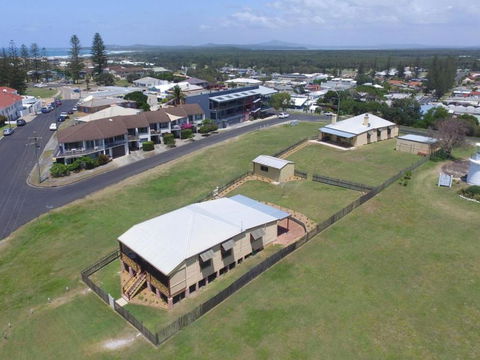 Yamba Pilot Cottage 1 Pets Welcome Close To Beach - Accommodation Mt Buller 5