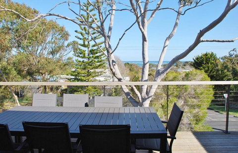 COASTAL BEAUTY On BRUCE - Accommodation Mt Buller 1