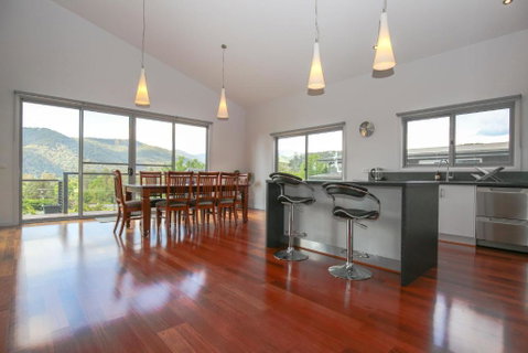 Leader Views - Accommodation Mt Buller 6