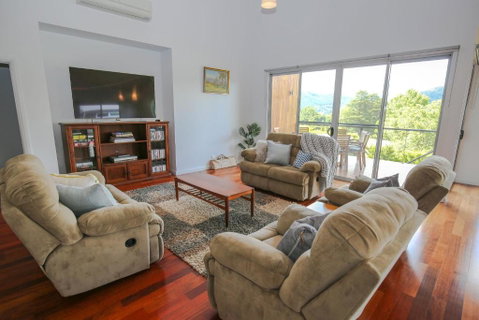 Leader Views - Accommodation Mt Buller 4