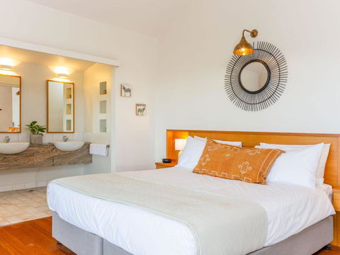 EAST COAST ESCAPES Lighthouse Studio - Accommodation Mt Buller 7