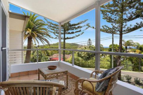 EAST COAST ESCAPES Lighthouse Studio - Accommodation Mt Buller 0