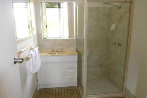 Bayshores Apartment Hervey Bay - Accommodation Mt Buller 6