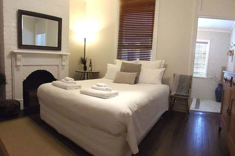 YSG The Edward Townhouse 157 Steps To Town - Accommodation Mt Buller 3