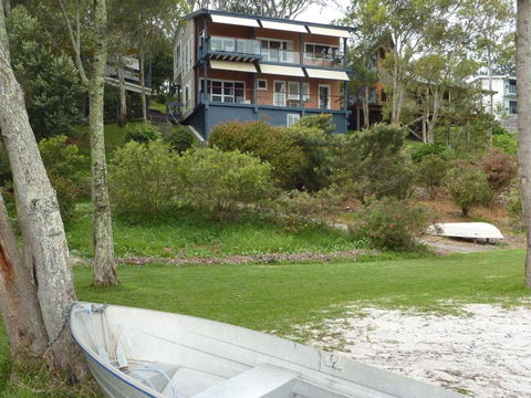Green Point Lakehouse - Accommodation Mt Buller 2