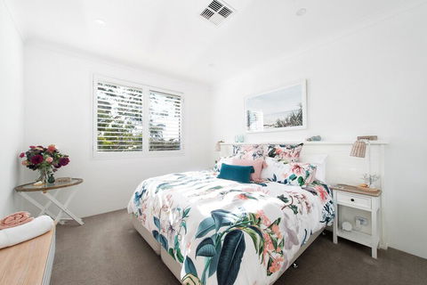 Arabella Stylish Seaside Sanctuary With Views - Accommodation Mt Buller 6