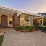 Woorim Secluded Palms Cottage - Accommodation Mt Buller 0