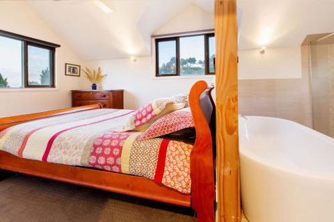 BAY VIEWS On MANNA DROMANA - Accommodation Mt Buller 1