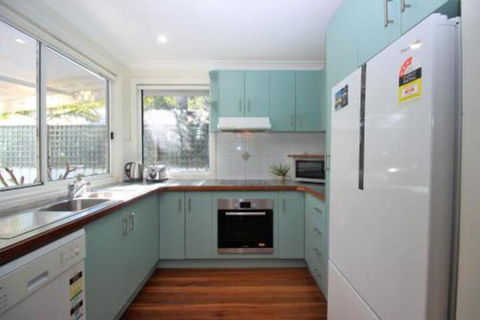 MAGIC BEACH HOUSE PET FRIENDLY - Accommodation Mt Buller 4