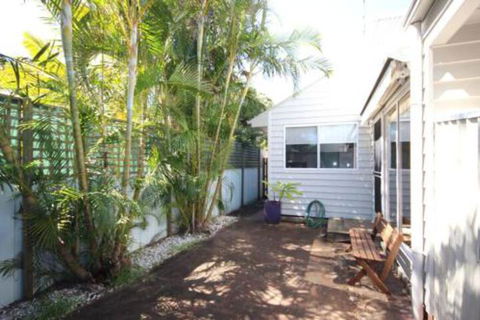 MAGIC BEACH HOUSE PET FRIENDLY - Accommodation Mt Buller 7