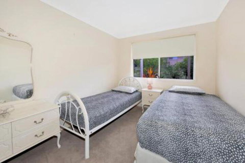 Hook Wine & Sinker Hervey Bay - Accommodation Mt Buller 3