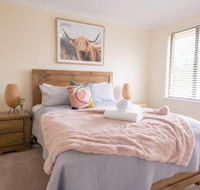 42 Rosemary Lane  Central Orange Spacious Family Home Quiet Lane - Accommodation Mt Buller