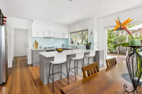 BANGALOW MORNINGTON - Accommodation Mt Buller 6