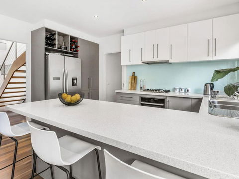BANGALOW MORNINGTON - Accommodation Mt Buller 1