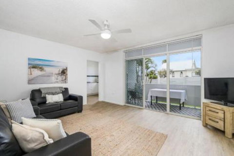 WAVES On MAIN 4 / 1 MAIN STREET - Accommodation Mt Buller 0
