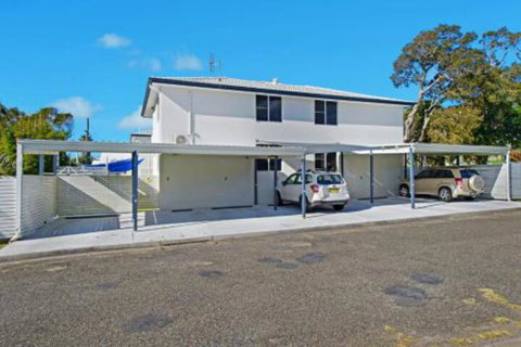 WAVES On MAIN 4 / 1 MAIN STREET - Accommodation Mt Buller 3
