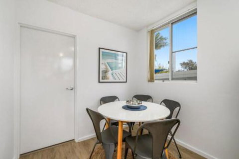 WAVES On MAIN 4 / 1 MAIN STREET - Accommodation Mt Buller 7