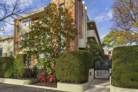 StayCentral On George - Accommodation Mt Buller 0