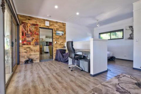 Sandy Feet Retreat Hervey Bay - Accommodation Mt Buller 5