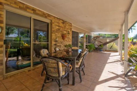 Sandy Feet Retreat Hervey Bay - Accommodation Mt Buller 7