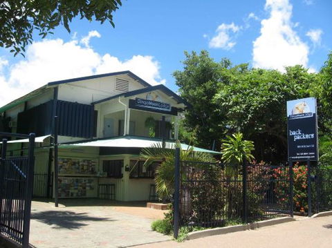 Dingo Moon Lodge Hostel - Accommodation Mt Buller 5