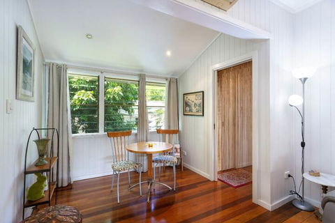 Edenvale Cottage In Beautiful Tropical - Accommodation Mt Buller 3