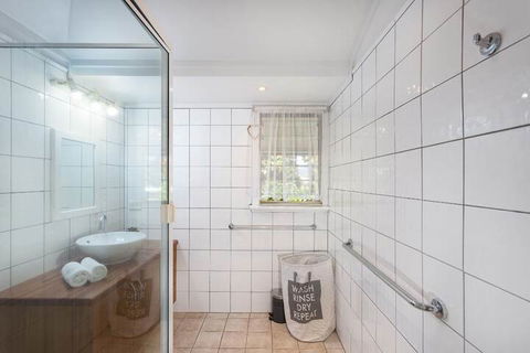 Edenvale Cottage In Beautiful Tropical - Accommodation Mt Buller 2
