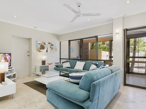 A Superb Location For Enjoying The Best Of Noosa Unit 2 / 69 Noosa Parade - Accommodation Mt Buller 1