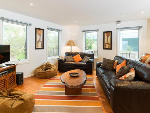 EVERGREEN BEACH HOUSE - Accommodation Mt Buller 4