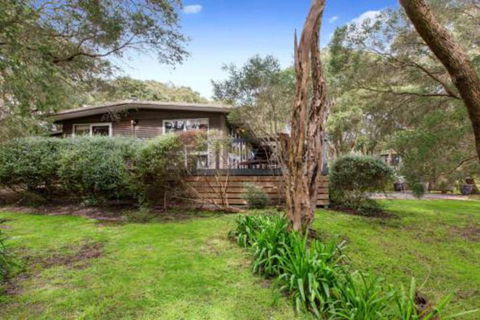 AMONGST THE TI TREES RYE - Accommodation Mt Buller 7