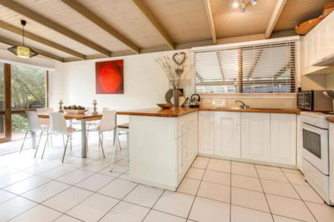 AMONGST THE TI TREES RYE - Accommodation Mt Buller 3