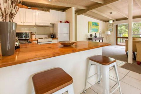 AMONGST THE TI TREES RYE - Accommodation Mt Buller 4