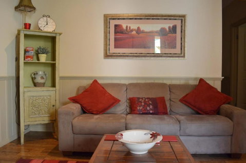 Autumn Affair Cottage 5 - Accommodation Mt Buller 3