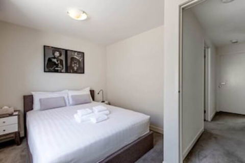 Spacious 2 Bedroom Inner City Townhouse With Private Rooftop - Accommodation Mt Buller 0