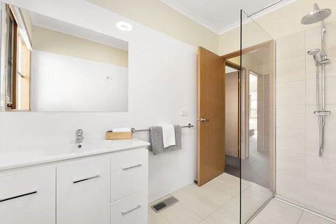 Riviera Beach Resort - Accommodation Mt Buller 5