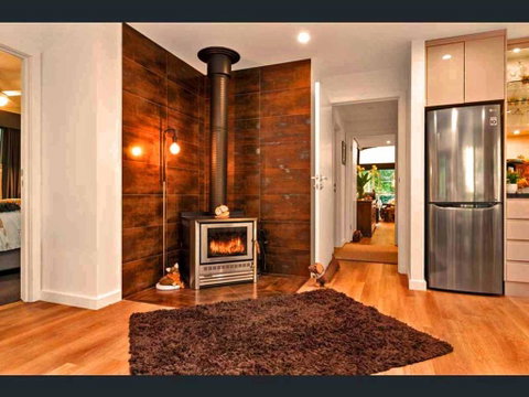 Fox & Hound At Bright - Accommodation Mt Buller 3
