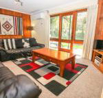 Cedar Holiday Units Apartment 1 - Accommodation Mt Buller