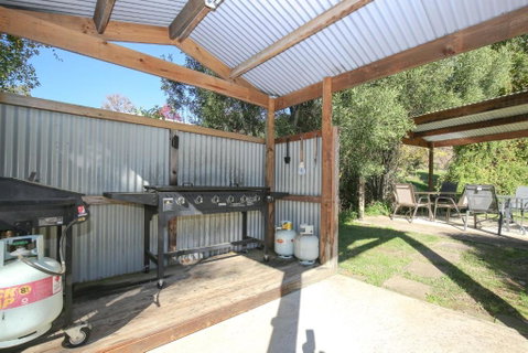 Cedar Holiday Units Apartment 4 - Accommodation Mt Buller 2